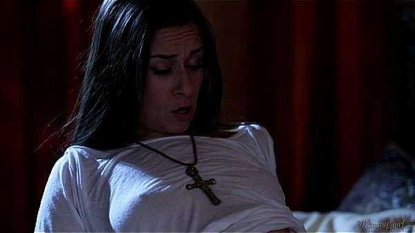 Cassidy Klein Wants Her Step Mom Jelena Jensen’s Pussy