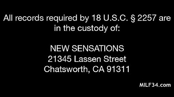 Stressed out MILF with a SEXY body gets a happy ending massage