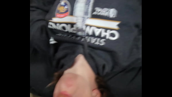 He leaves a huge creampie in wifes pussy
