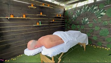 Sensual Outdoor Massage From Kimmie Haze