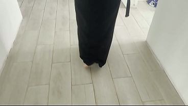 The Arab stepmother took off her panties without objection and received cum in her pussy